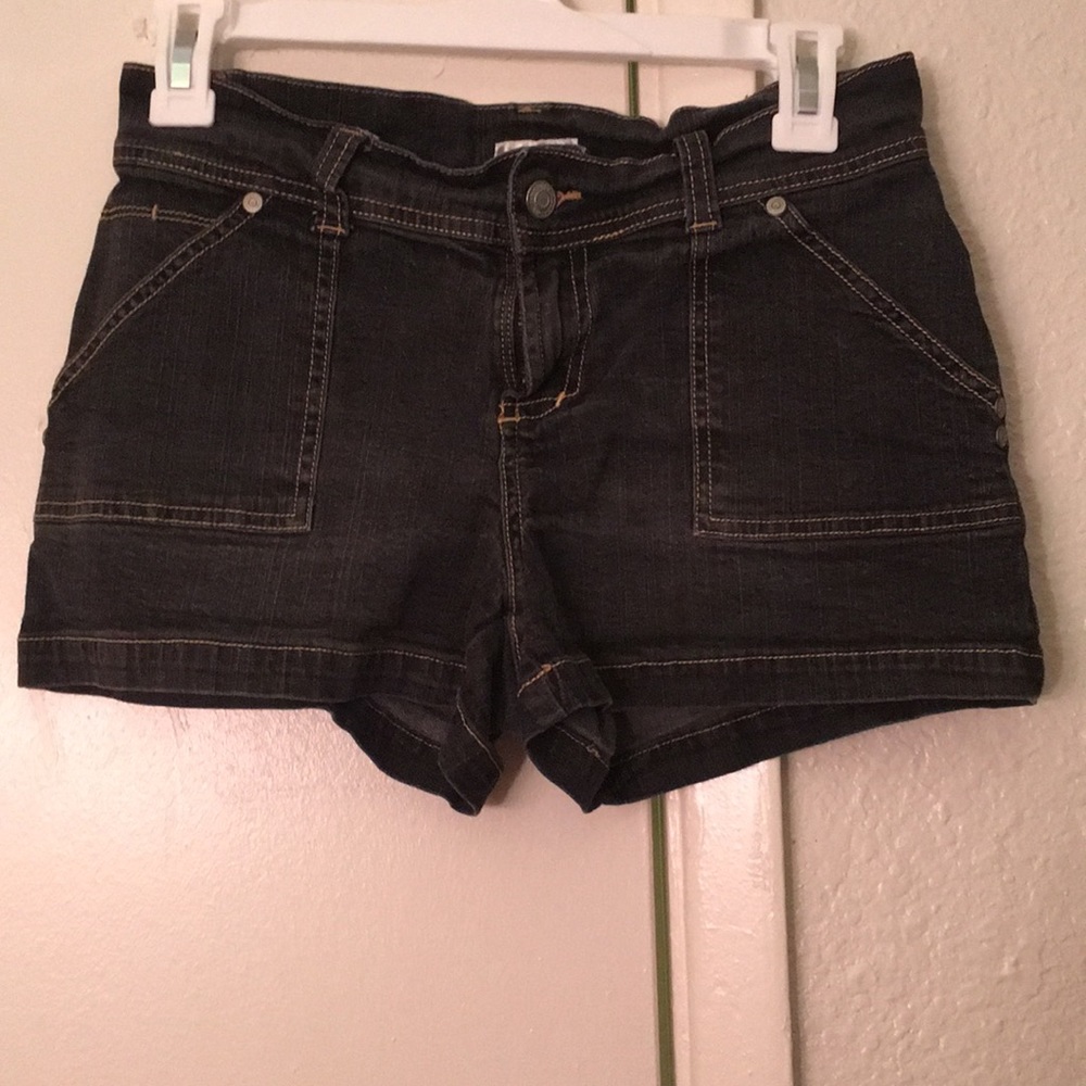 Denim shorts size 5 (juniors)